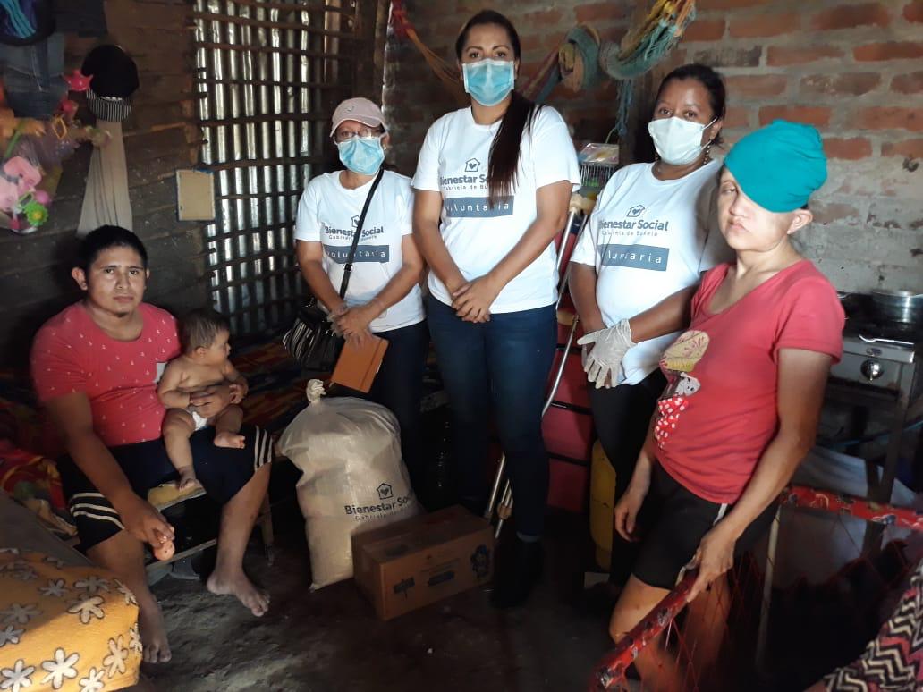 Despacho de la Primera Dama entrega paquete alimenticio a familia necesitada despacho-de-la-primera-dama-entrega-paquete-alimenticio-a-familia-necesitada